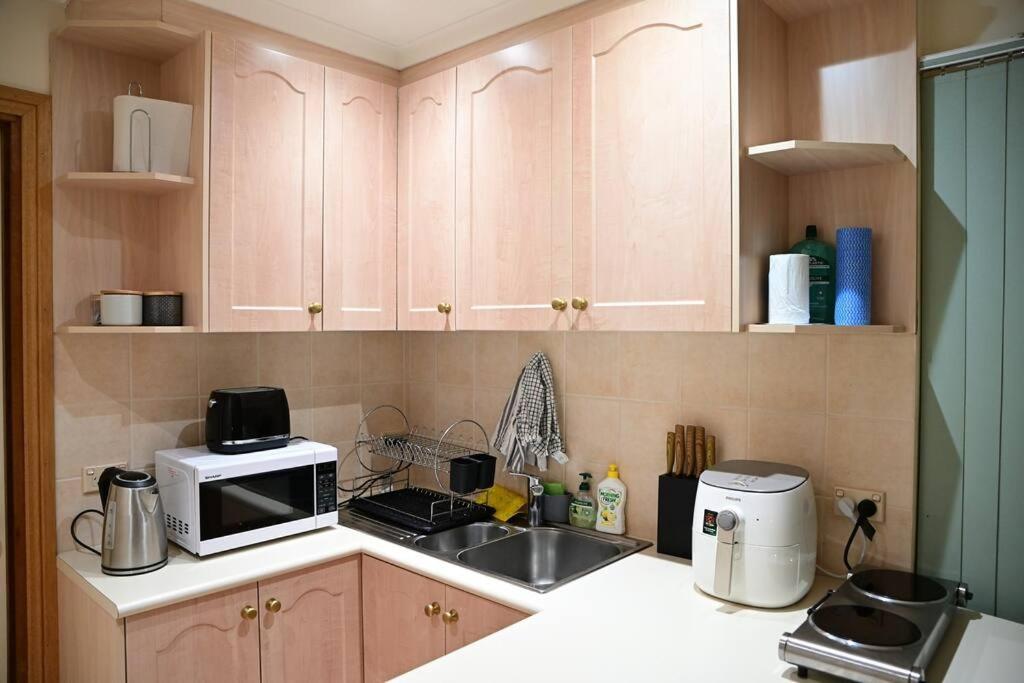 Spacious Studio In Alicesprings Queenbed+Ksairbed Alice Springs Exterior photo